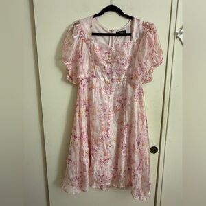 Angelic Chic Collection Pink Flower Pluff Sleeves and Pearls Size EUR XL